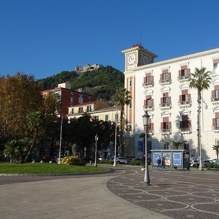 B&B Centrale Salerno Kültér fotó