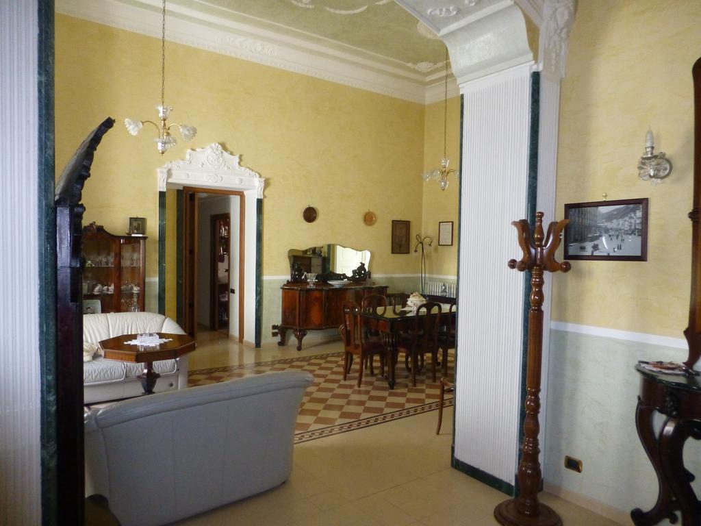 B&B Centrale Salerno Kültér fotó