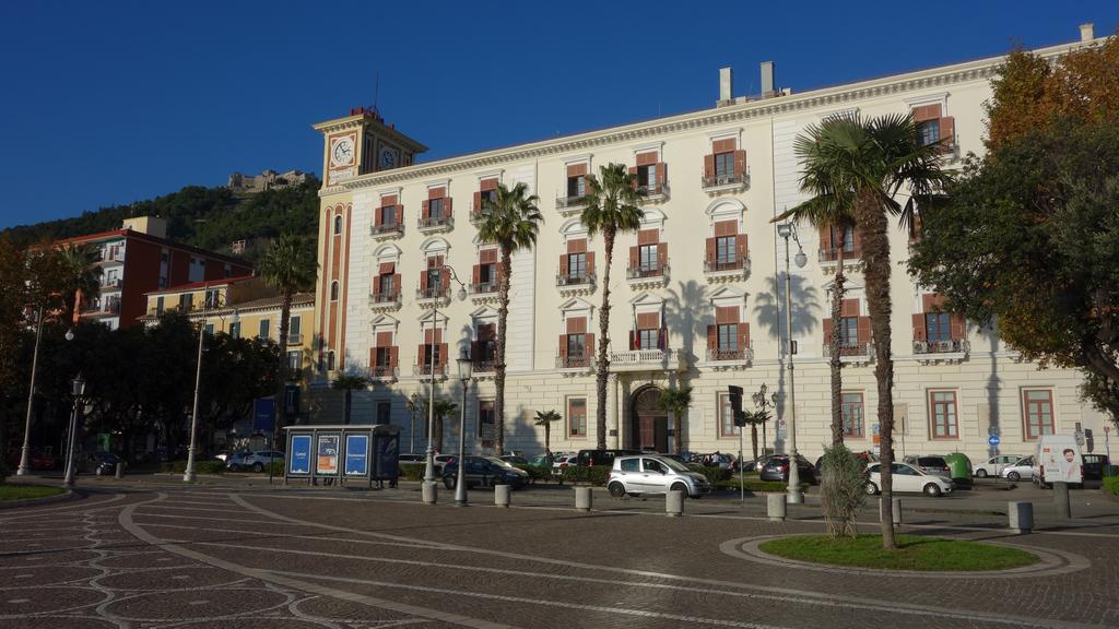 B&B Centrale Salerno Kültér fotó